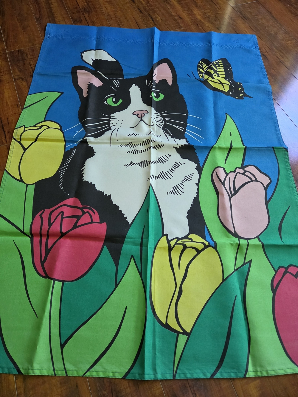 Blue & Green Cat Tulip Decorative Flag - Unbranded